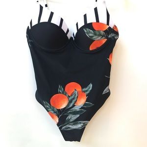 NWT Cupshe one piece swimsuit